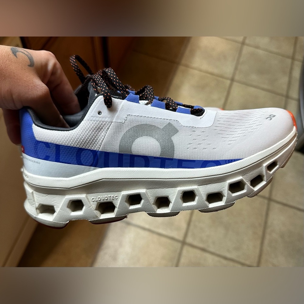 On cloud cloudmonster. Women’s size 9.